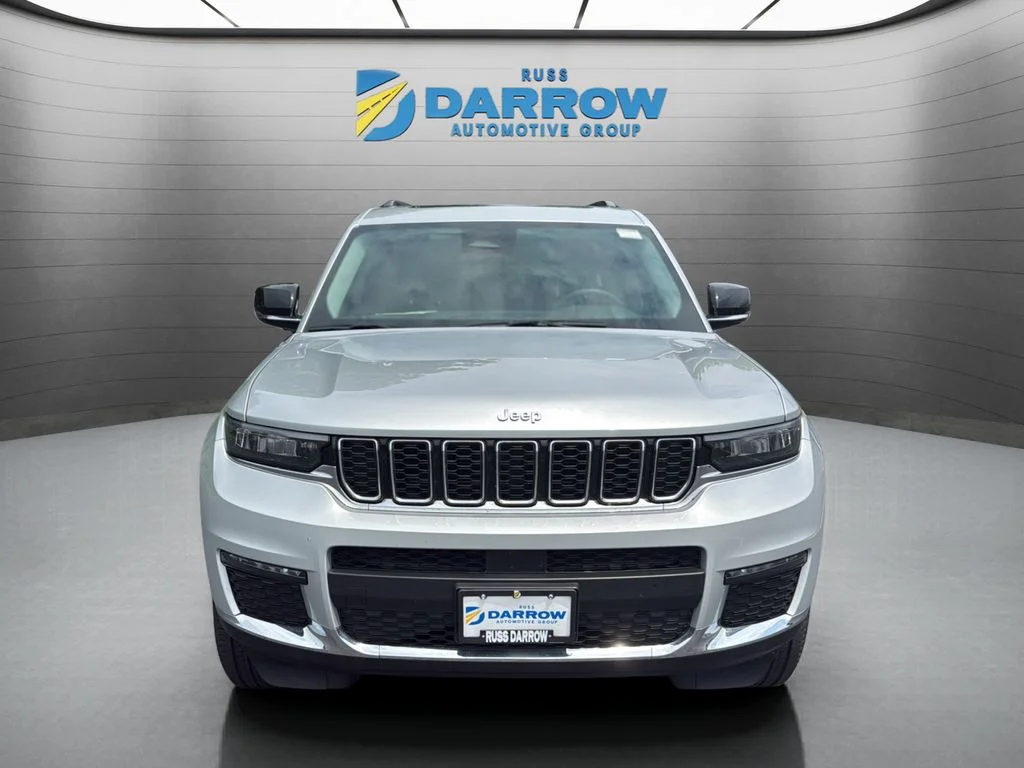 Certified Used 2023 Silver Jeep Limited image 8
