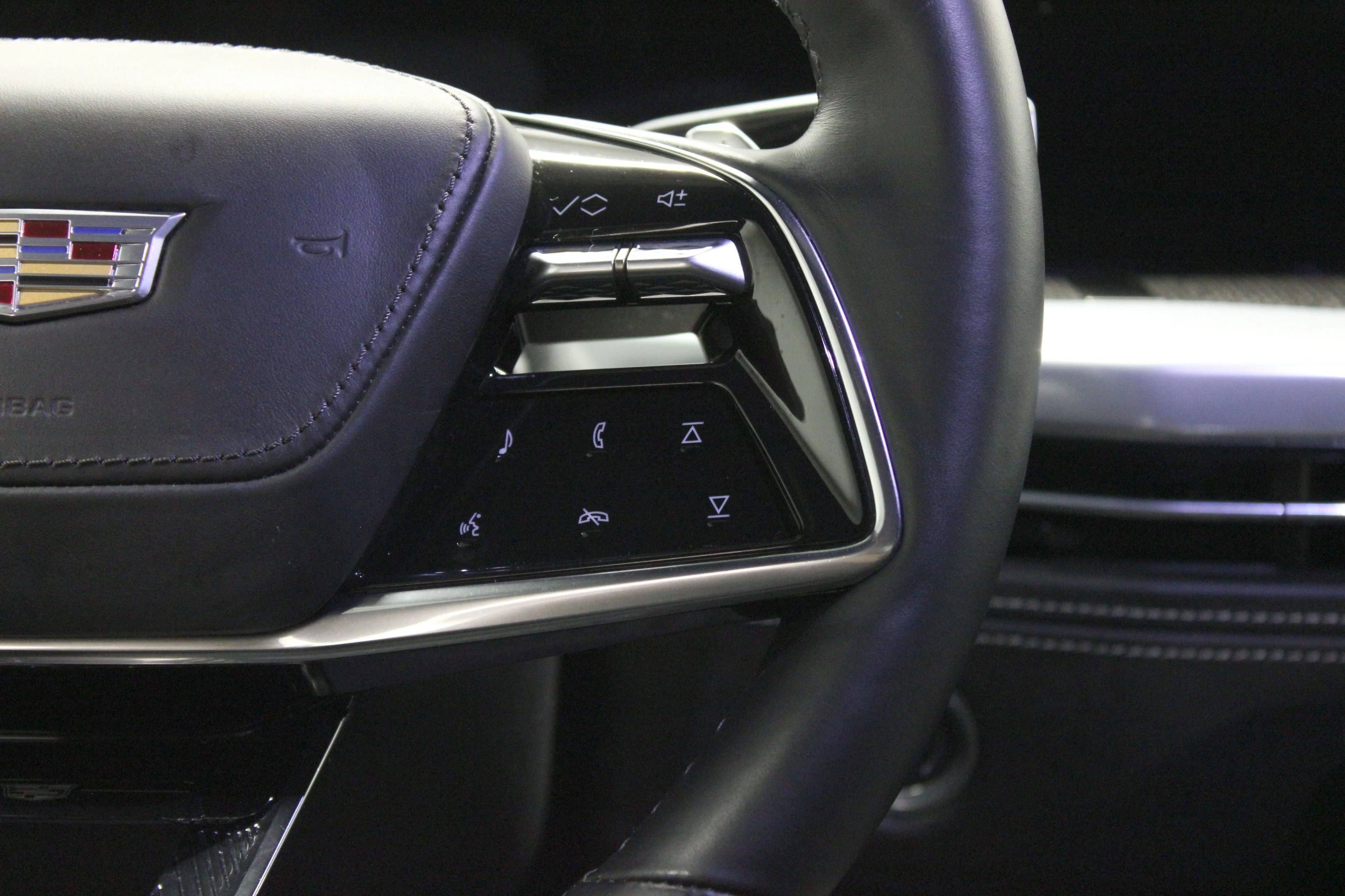 Used 2025 Black Cadillac V-Series image 28