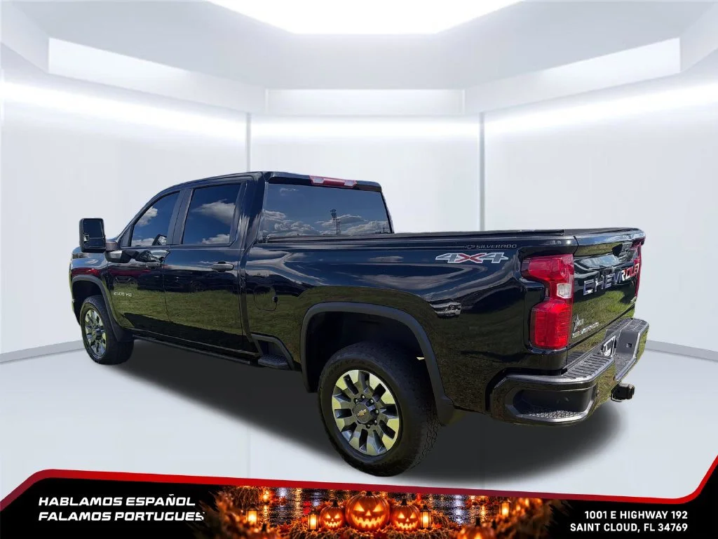 Used 2024 Black Chevrolet Custom image 3