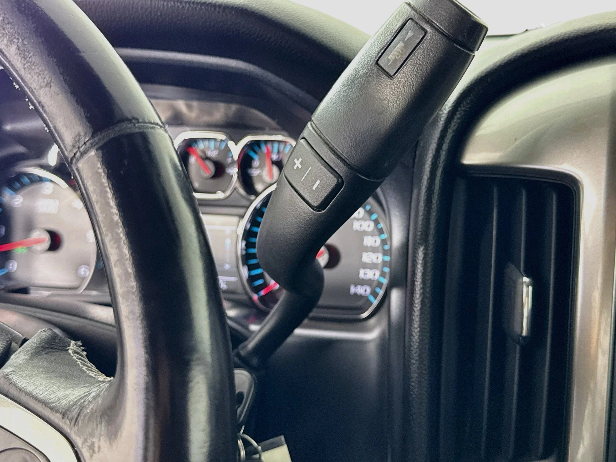Used 2018 BLACK Chevrolet LT image 19