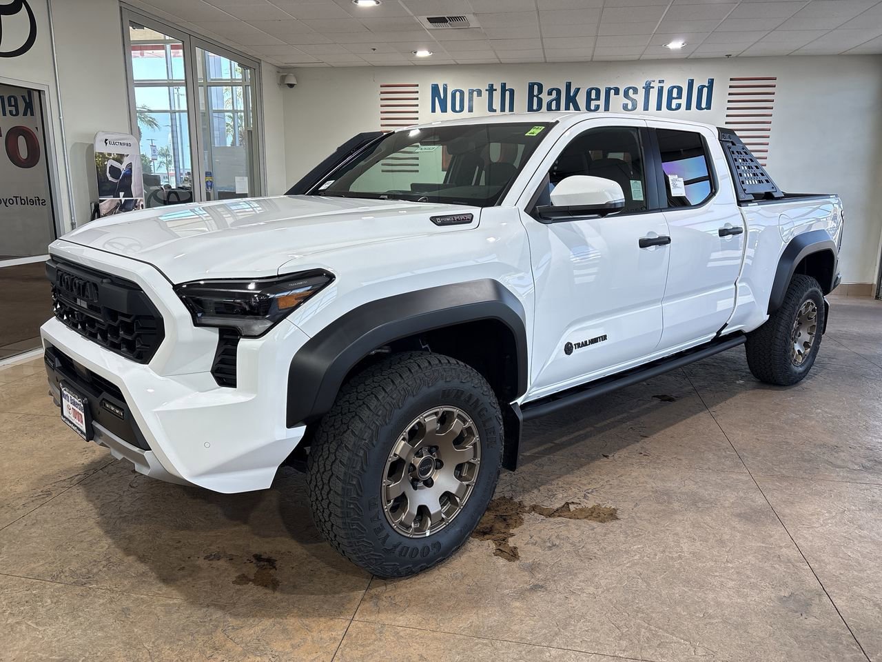 2026 Toyota Tacoma i-FORCE MAX Tacoma Trailhunter
