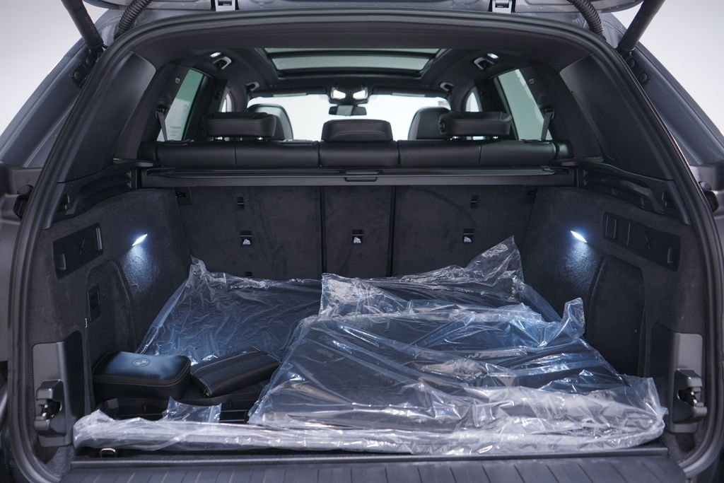 2026 BMW X5 M60i - Photo 13