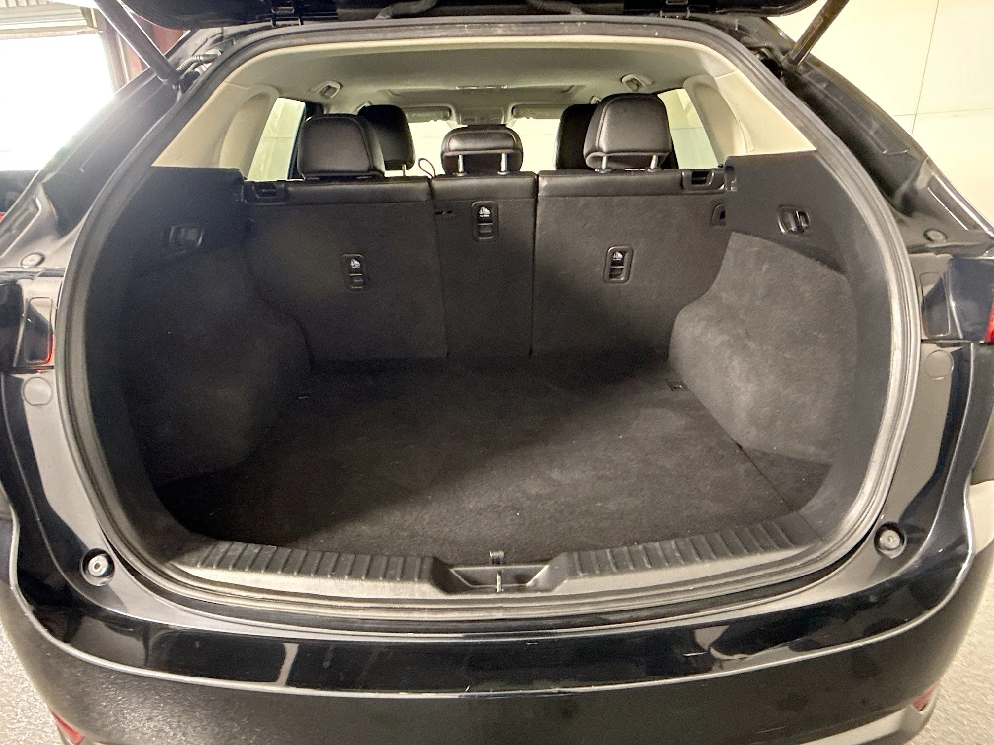Used 2021 Jet Black Mica Mazda Touring image 31