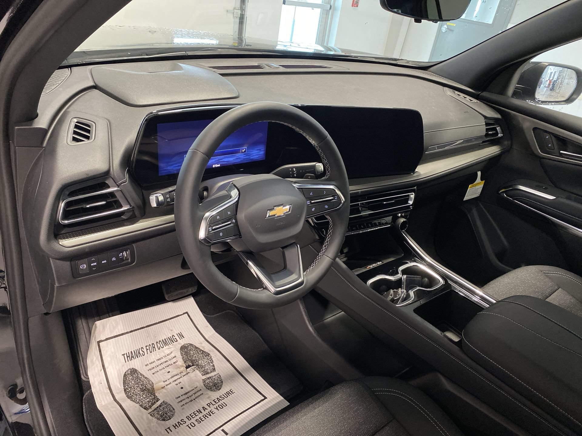 2027 Chevrolet Traverse LT - Photo 10