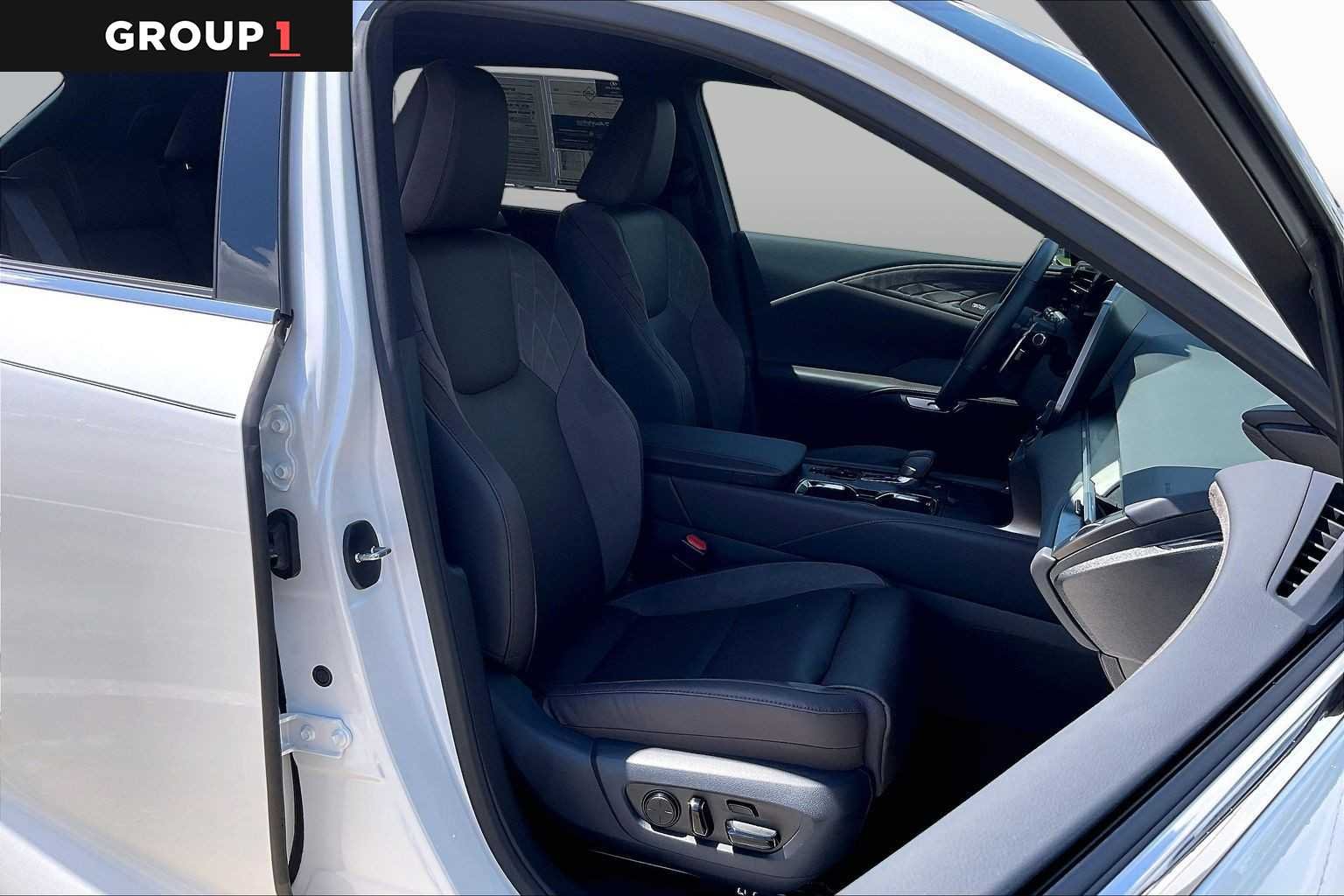 Certified Used 2025 EMINENT WHITE PEARL Lexus Luxury image 8