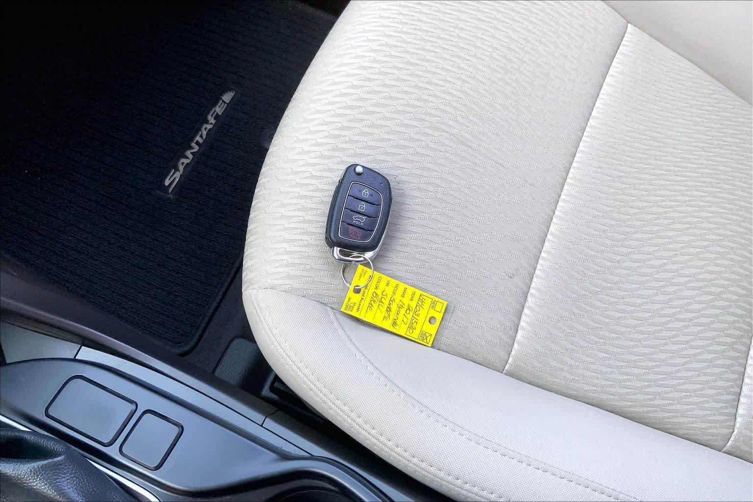 Used 2017 Marlin Blue Hyundai 2.4L image 15