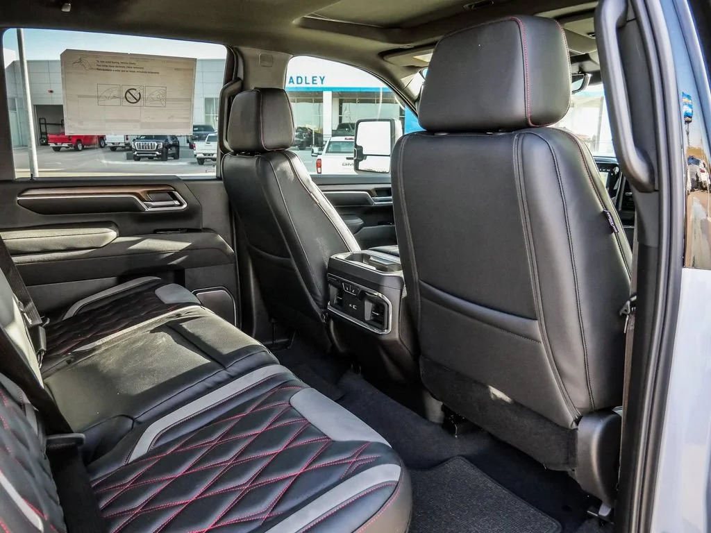 2026 Chevrolet Silverado 3500 HD High Country - Photo 52