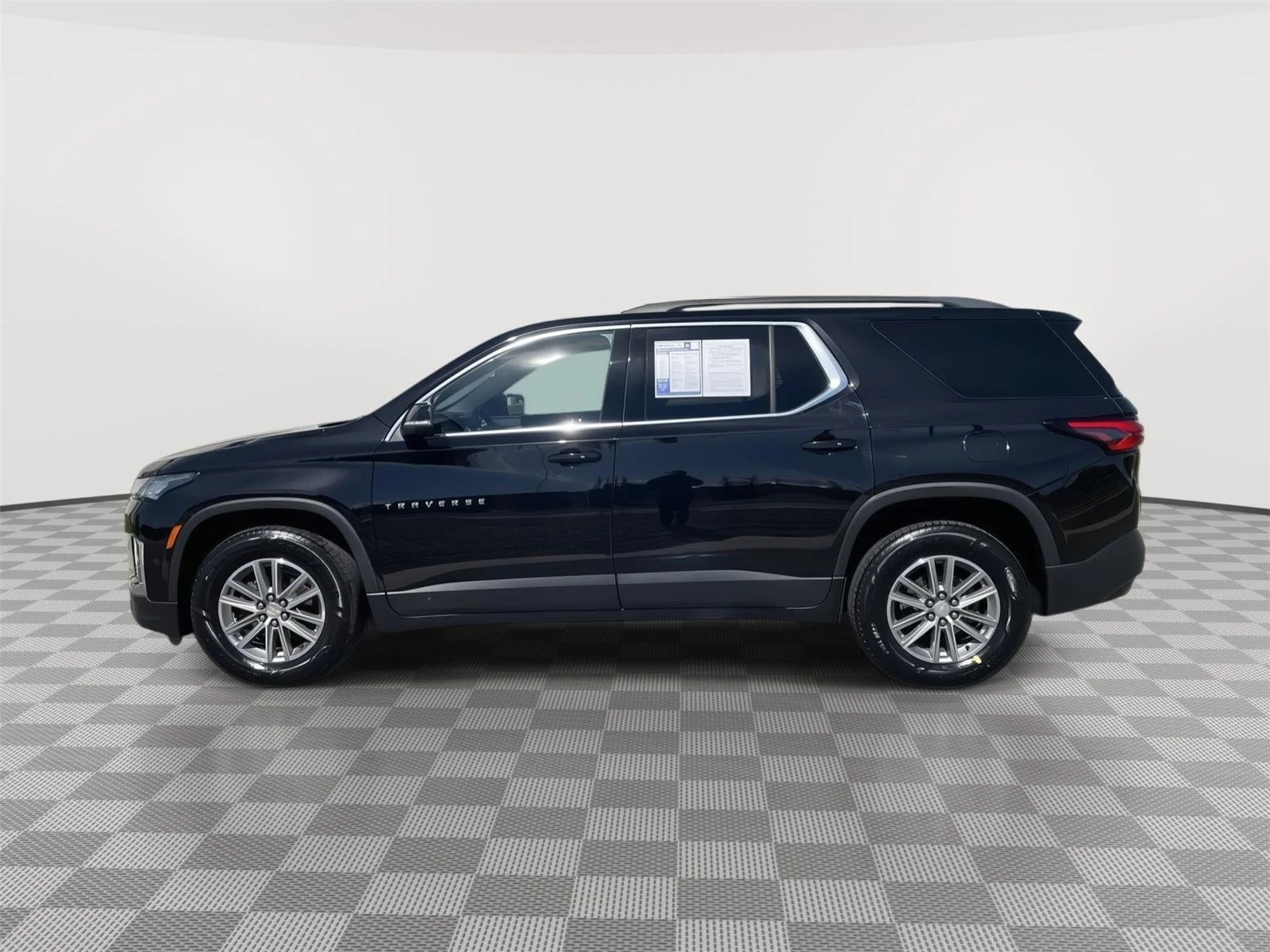 Used 2023 Mosaic Black Metallic Chevrolet LT Cloth image 4