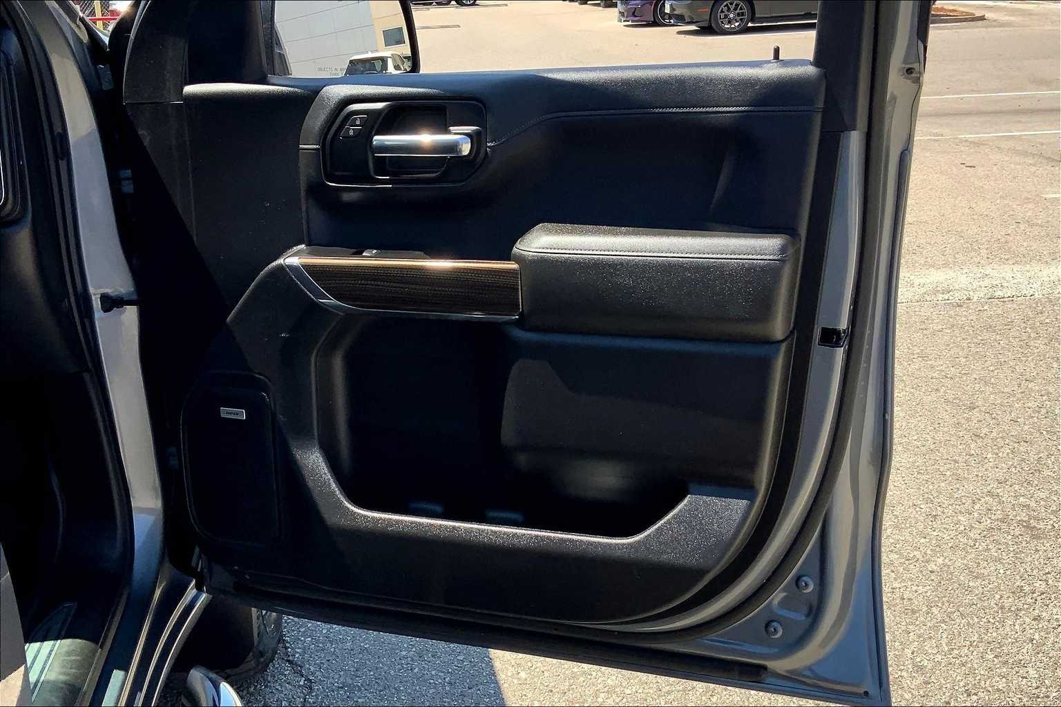 Used 2020 Satin Steel Metallic Chevrolet RST image 23