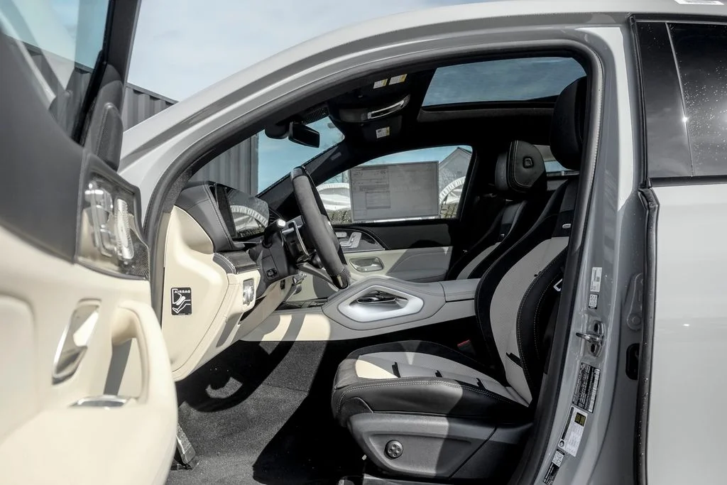 New 2026 MANUFAKTUR Alpine Grey Mercedes-Benz GLE 53 AMG® image 11