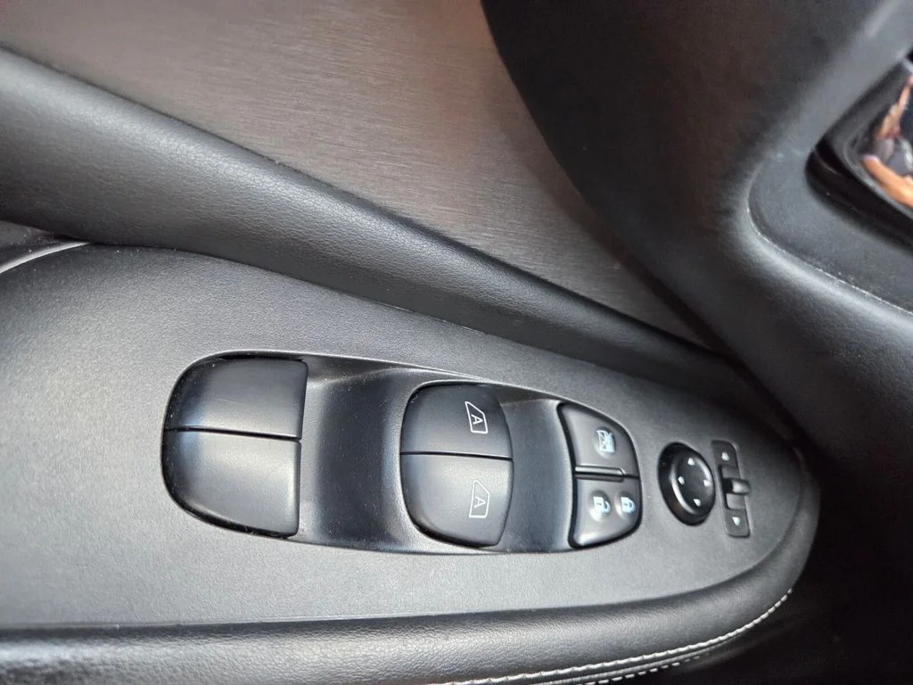 Used 2023 Gray Nissan SV image 20