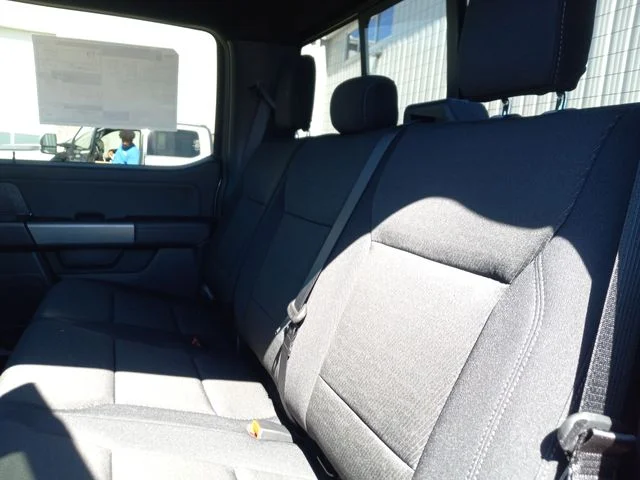 New 2026 Carbonized Gray Metallic Ford XLT image 25