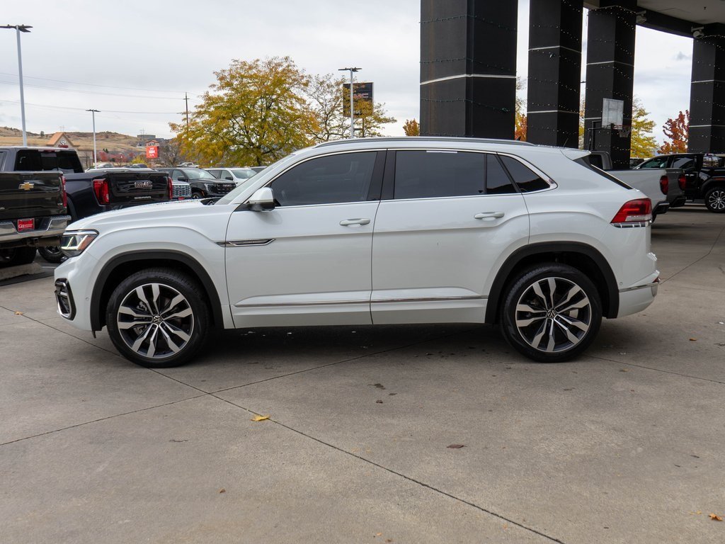 2022 Volkswagen Atlas Cross Sport V6 SEL Premium R-Line photo 3