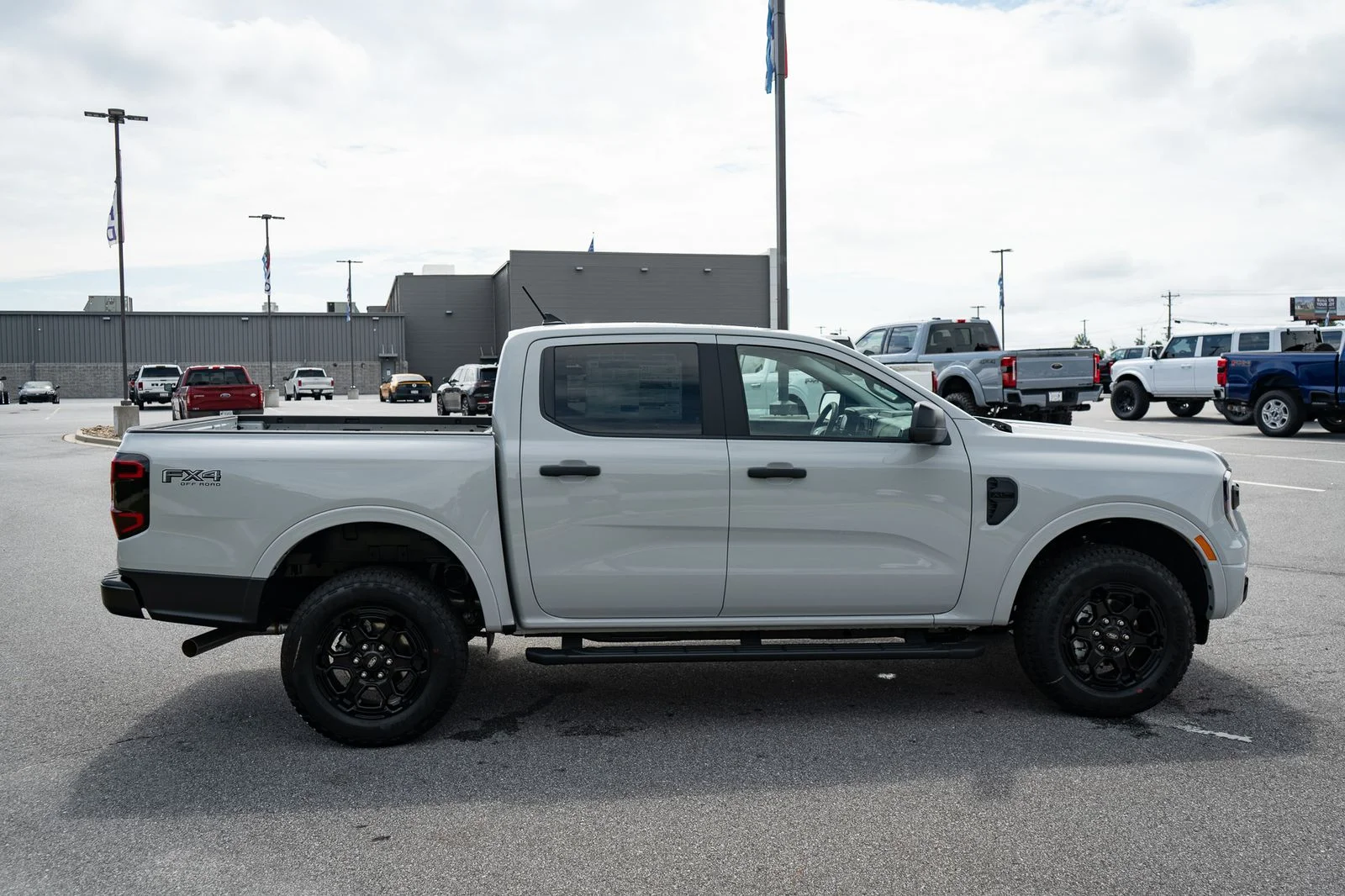 New 2026 Avalanche Ford XLT image 11