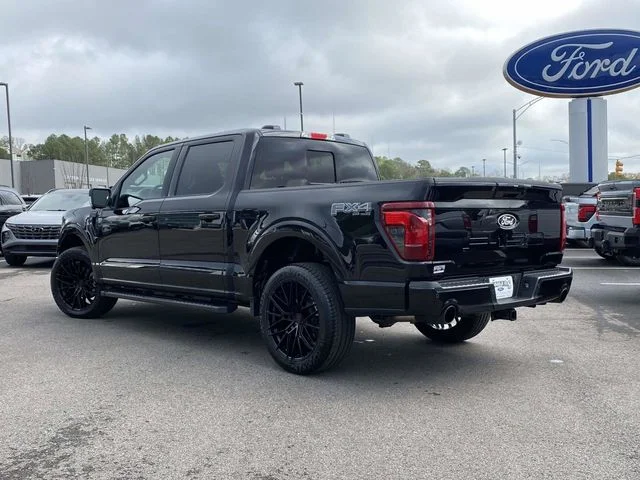 New 2025 Agate Black Metallic Ford XLT image 5