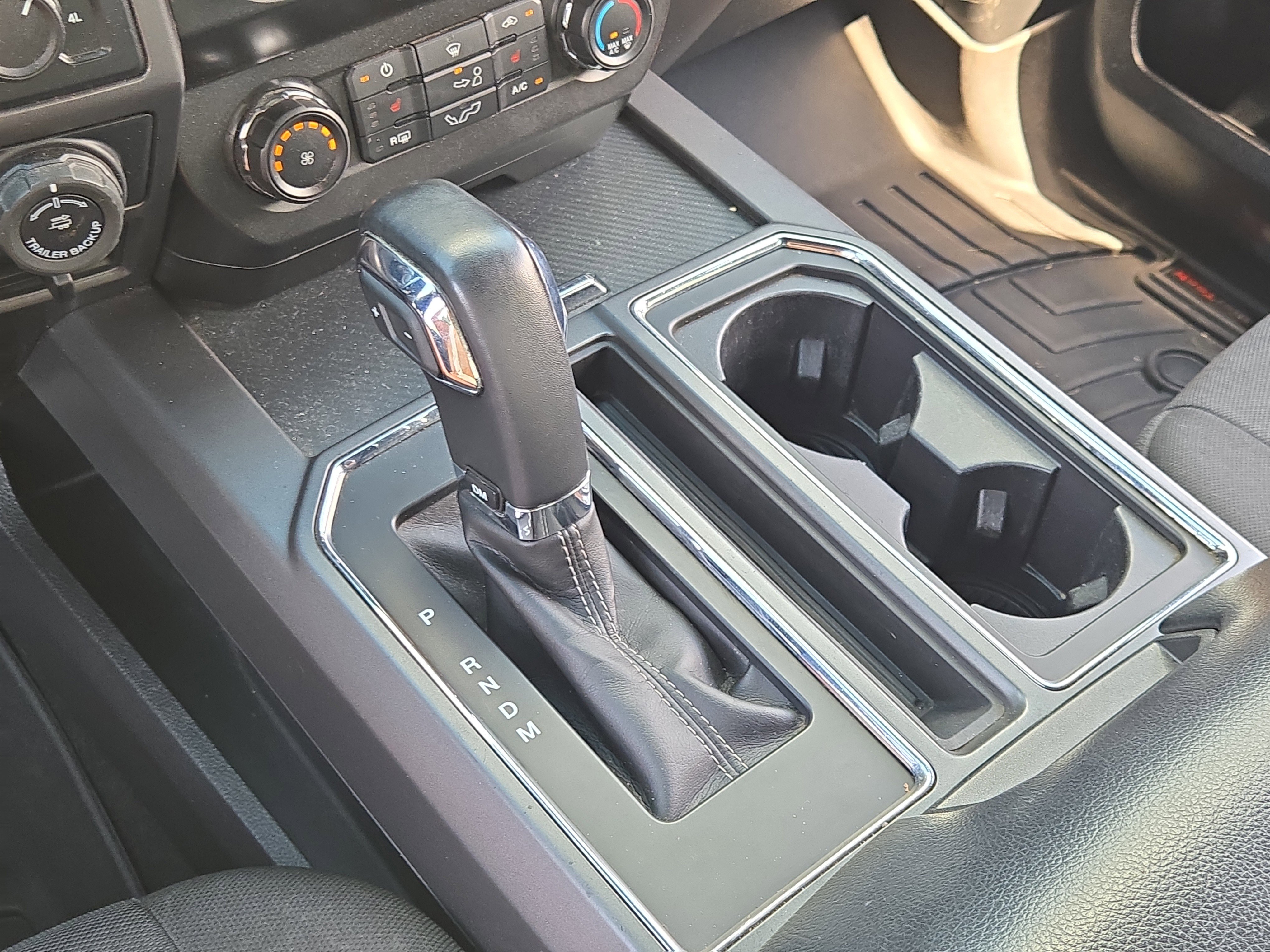 Used 2020 Gray Ford LARIAT image 29