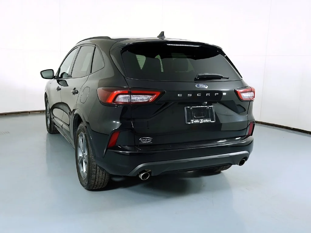 Used 2023 Black Ford ST-Line image 4