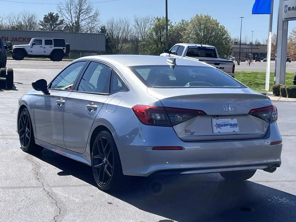 Used 2023 Lunar Silver Metallic Honda Sport image 5