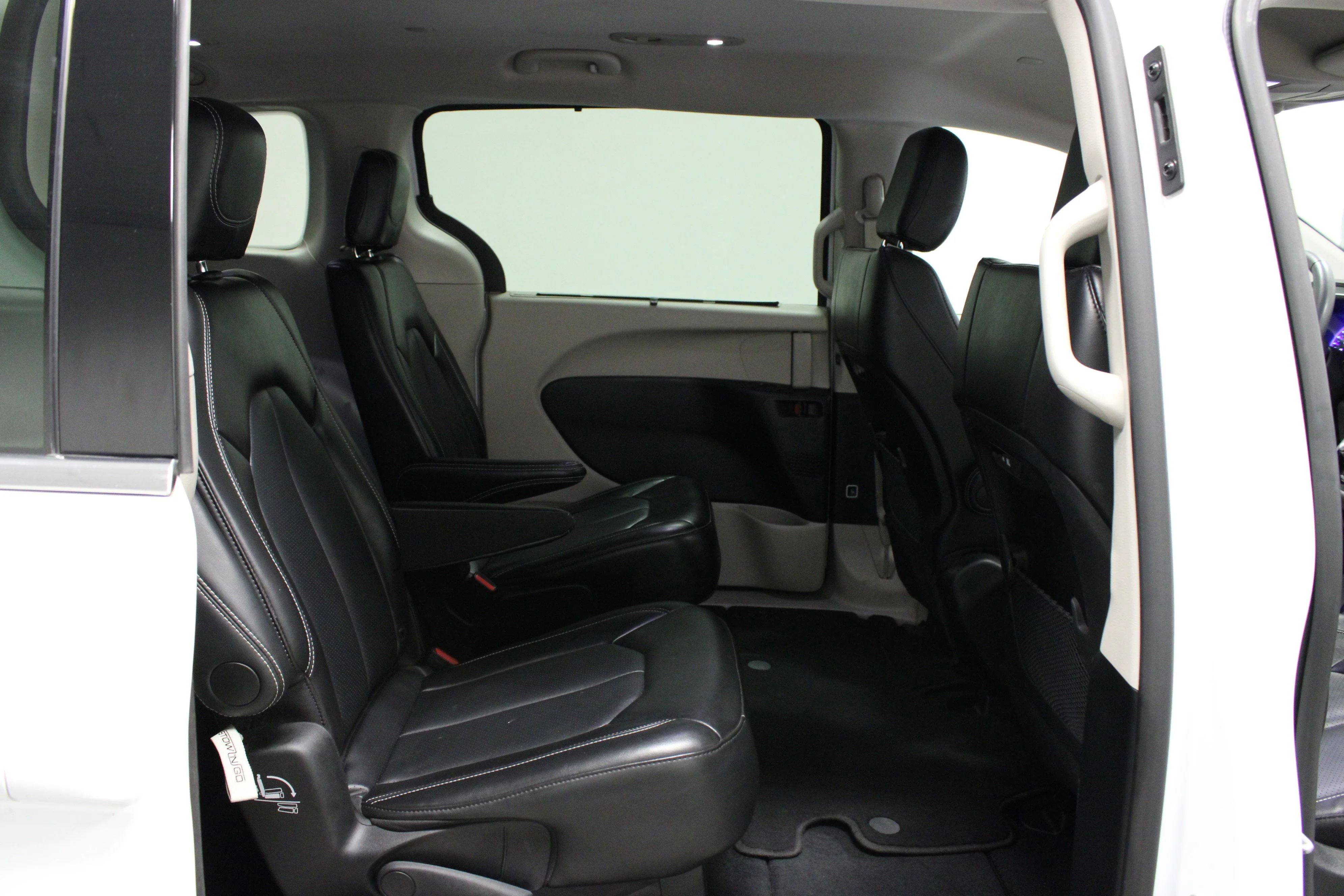 Used 2024 Bright White Clearcoat Chrysler Touring L image 16