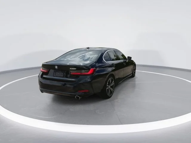 Used 2024 Black BMW 330i image 10
