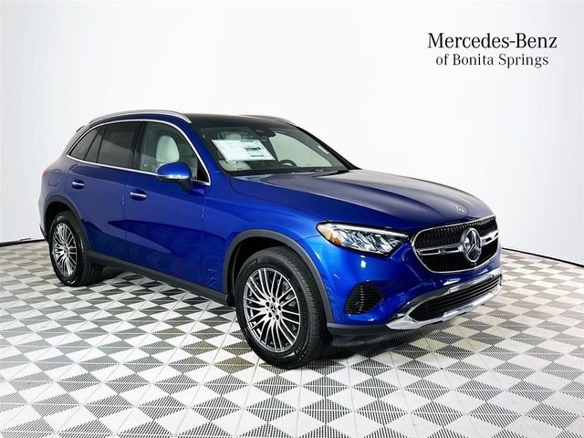 2026 Mercedes-Benz GLC GLC 300's photo