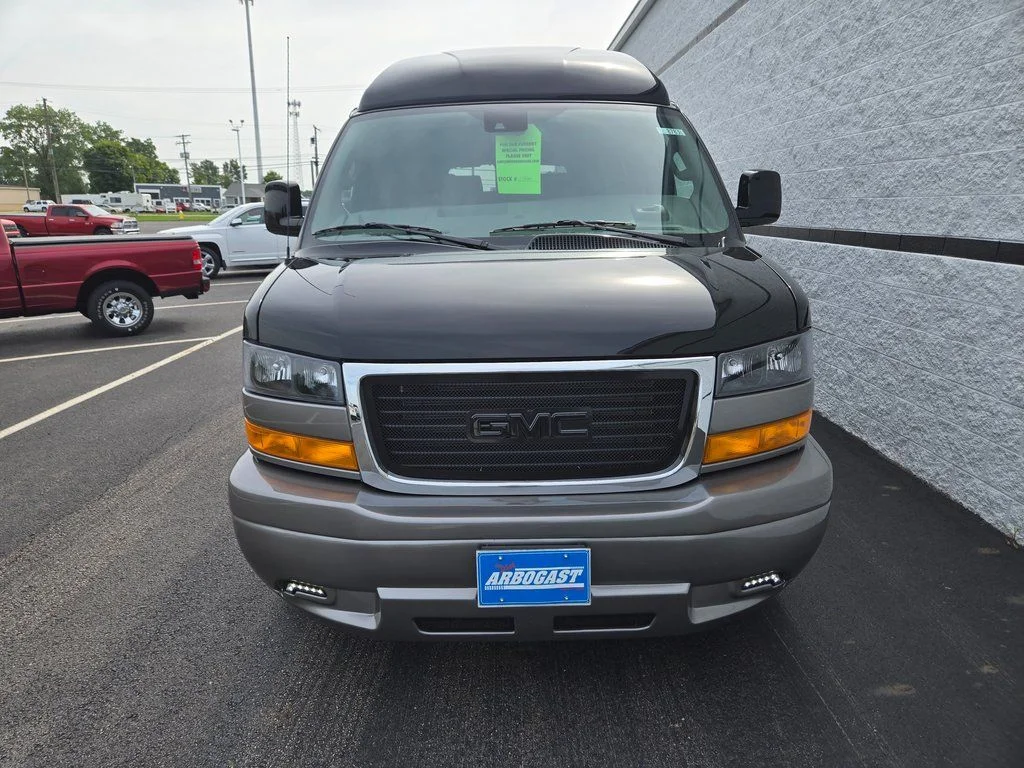 New 2025 Black Fade GMC Explorer Limited SE image 12
