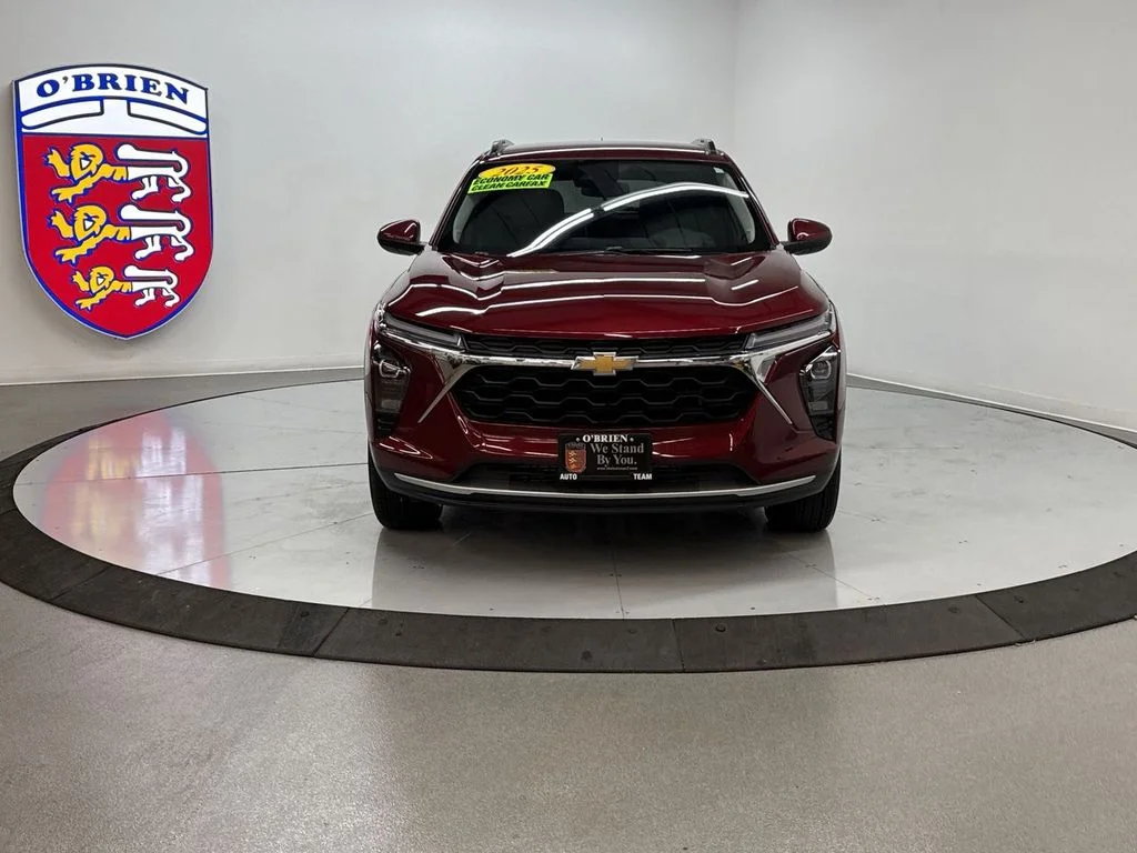 Used 2025 Crimson Chevrolet LT image 31