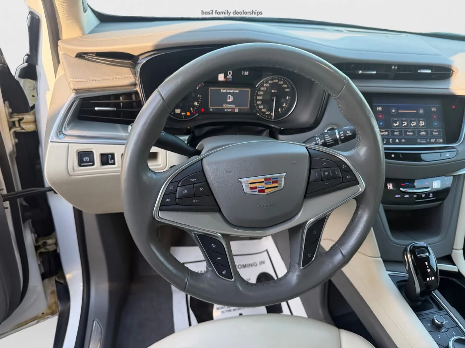 Used 2022 Crystal White Tricoat Cadillac AWD Premium Luxury image 14