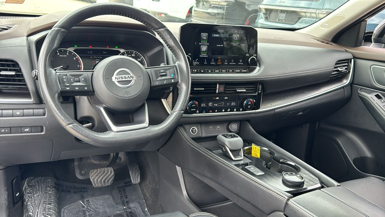 Used 2021 Blue Nissan SL image 29