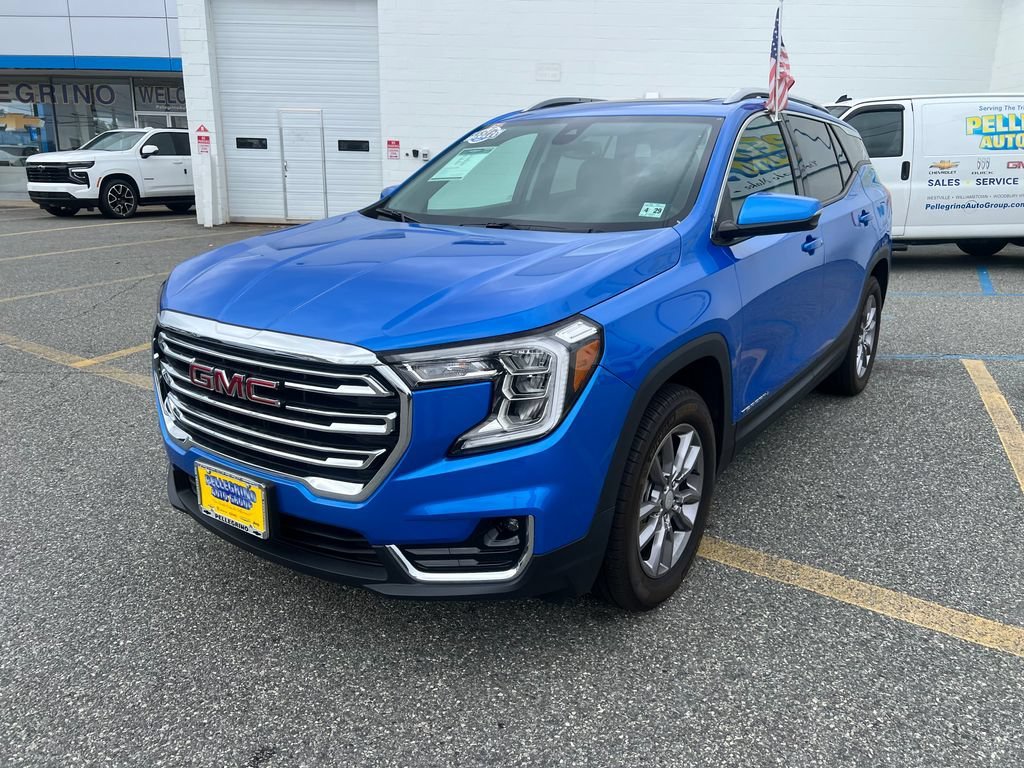 Certified Used 2024 Riptide Metallic GMC SLT image 10