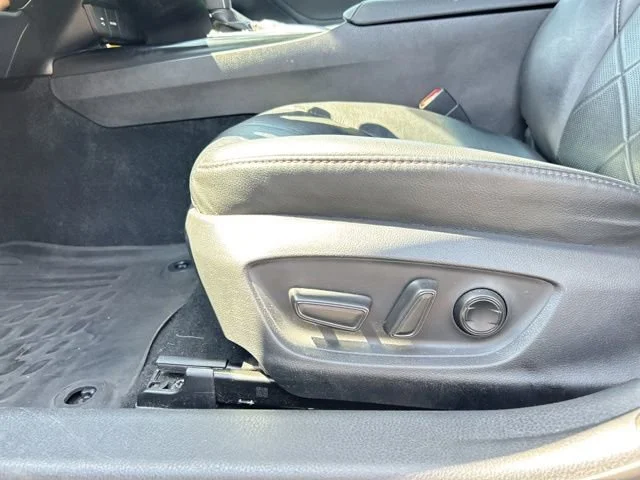 Used 2018 Gray Toyota XLE image 28