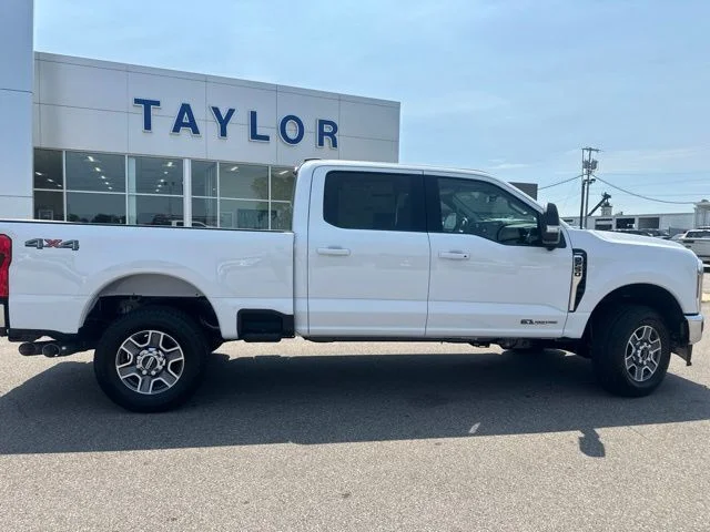 New 2026 Oxford White Ford F-250® Lariat® image 21