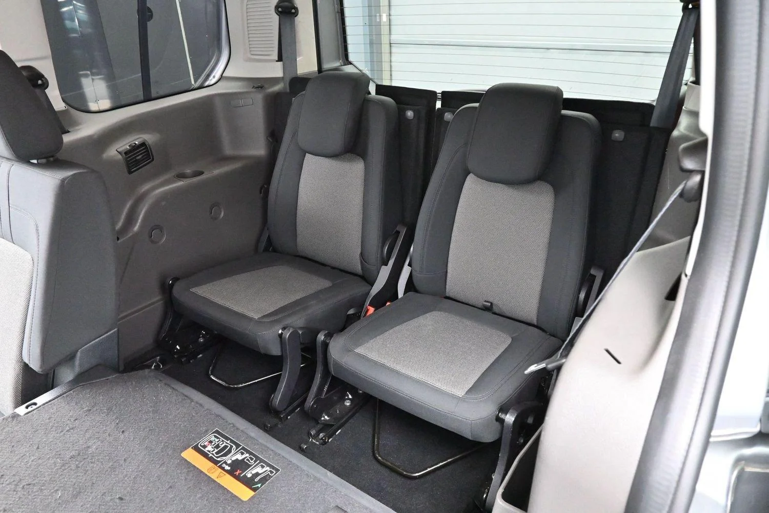 Used 2022 Solar Silver Ford XL image 29