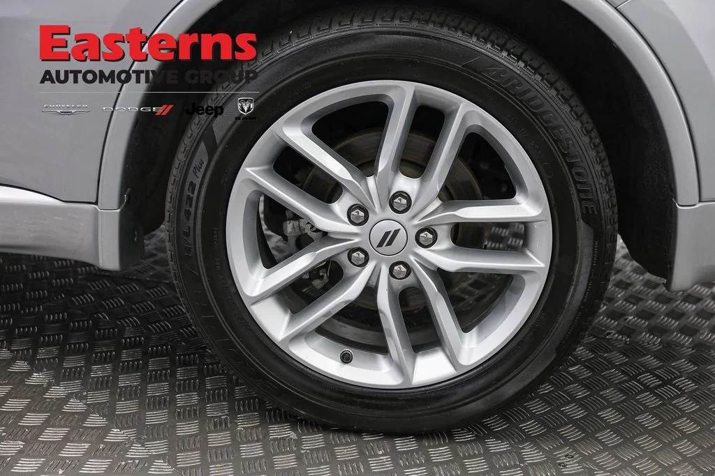 Used 2025 Silver Dodge R/T image 32