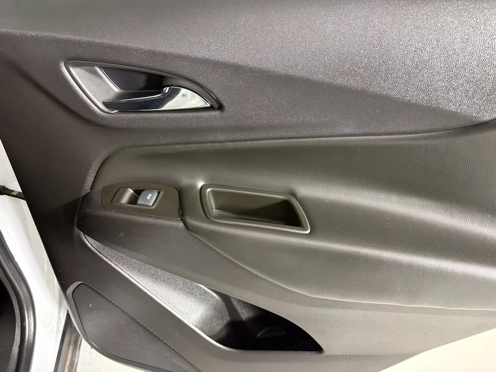Used 2024 White Chevrolet LT image 15
