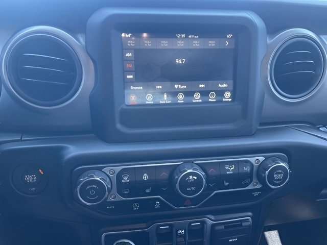 2021 Jeep Wrangler Unlimited Willys - Photo 19