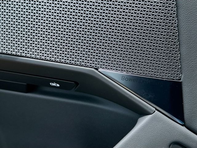 New 2026 Gray BMW 750e xDrive image 19