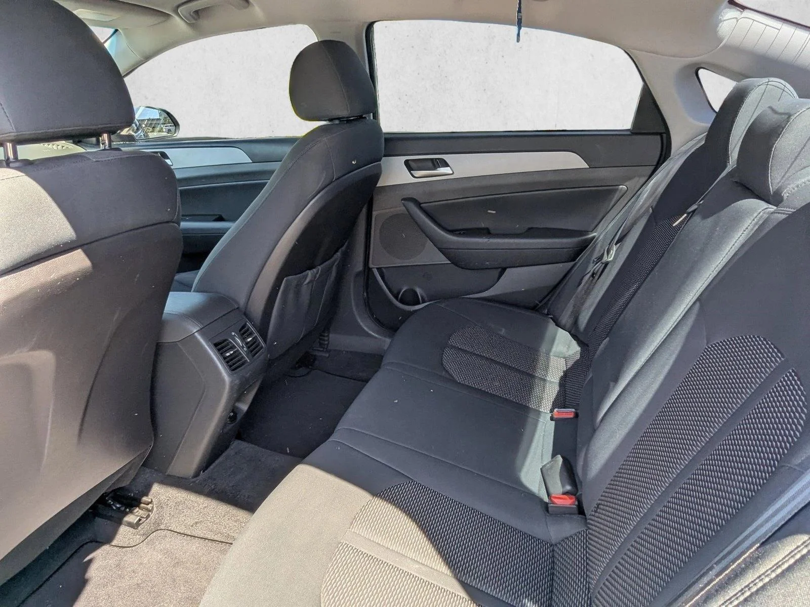 Used 2019 Machine Gray Hyundai SEL image 17