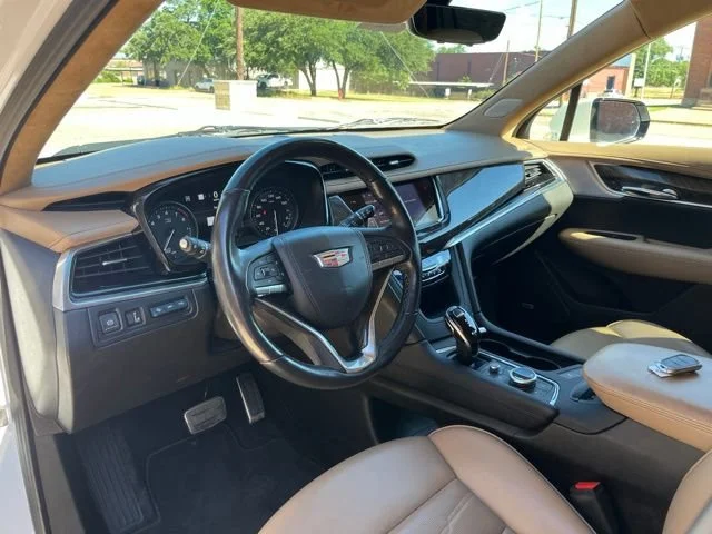 Used 2023 Crystal White Tricoat Cadillac Sport image 14