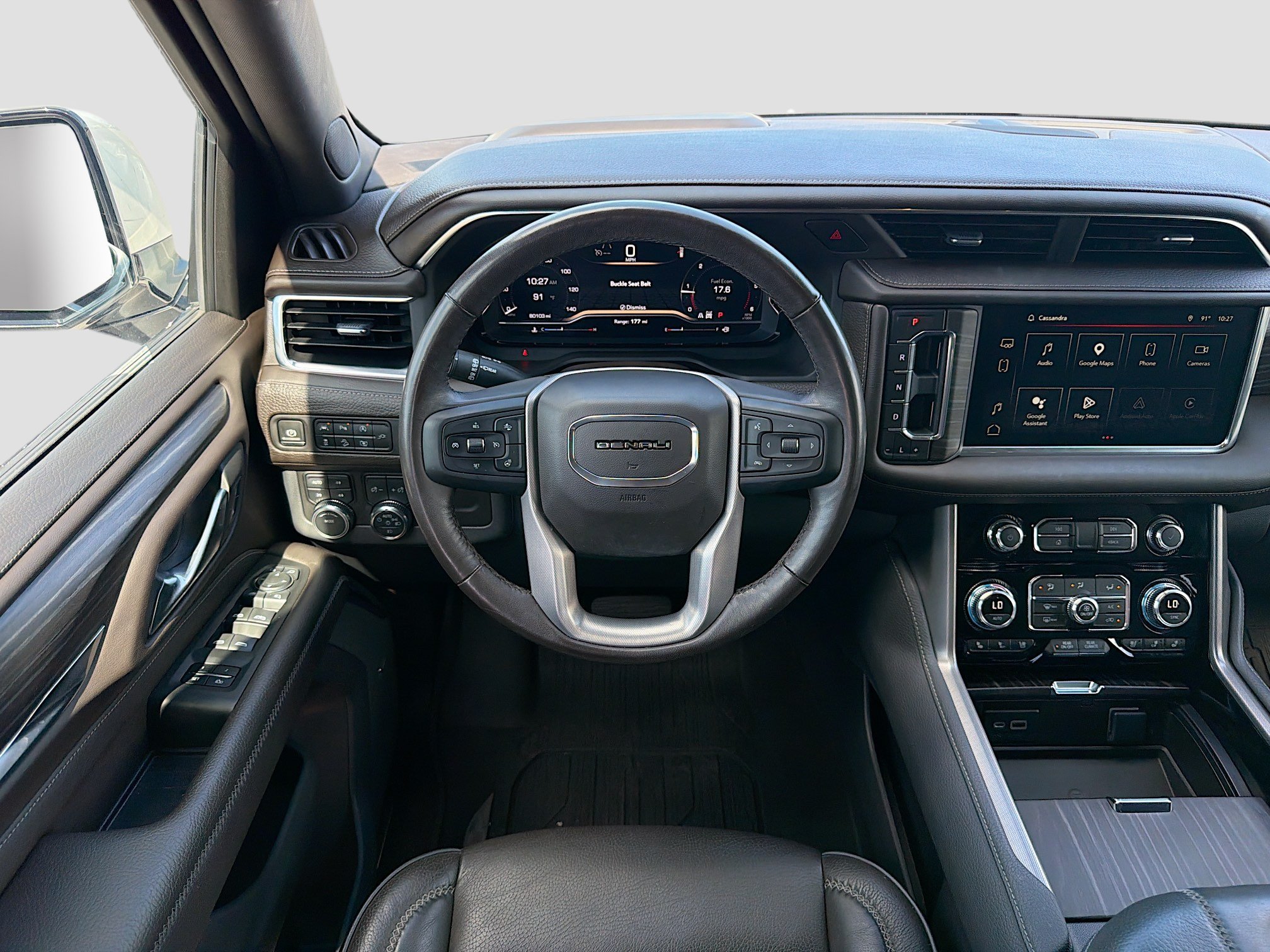 Used 2022 White Frost Tricoat GMC Denali image 18