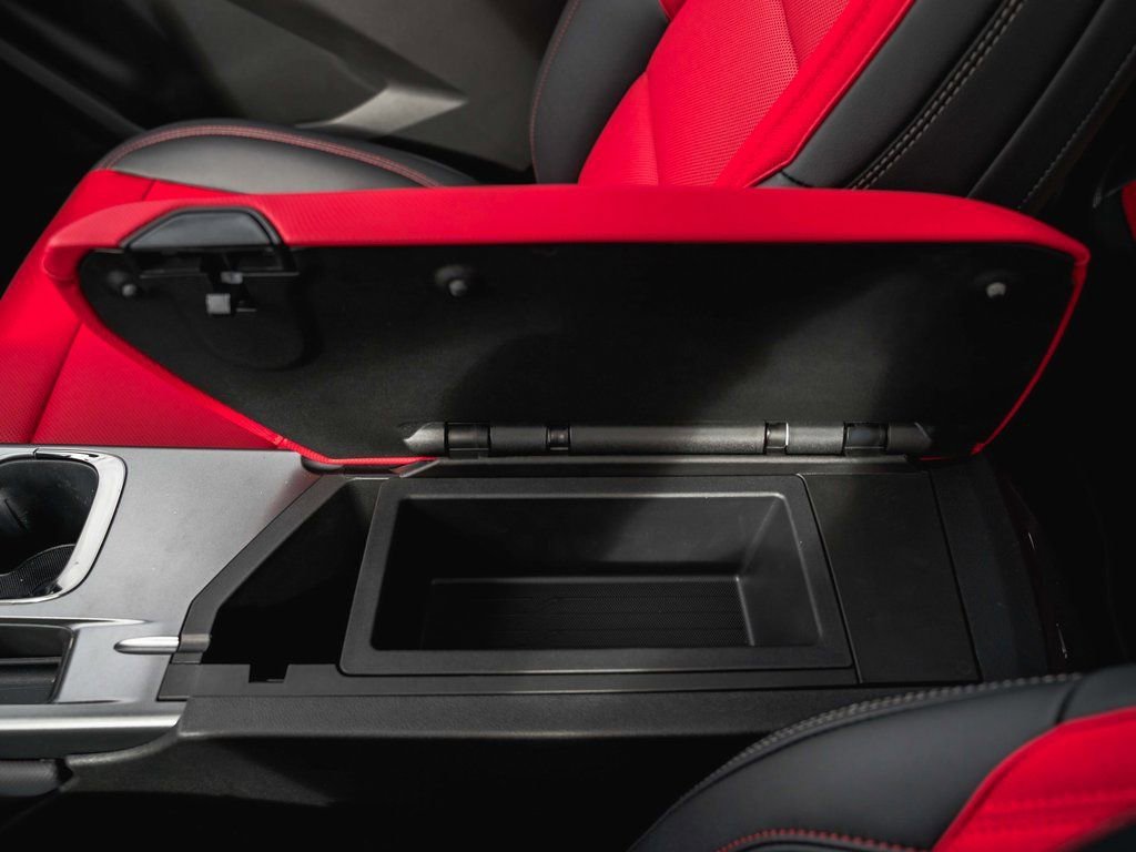 2025 Chevrolet Equinox EV RS - Photo 37