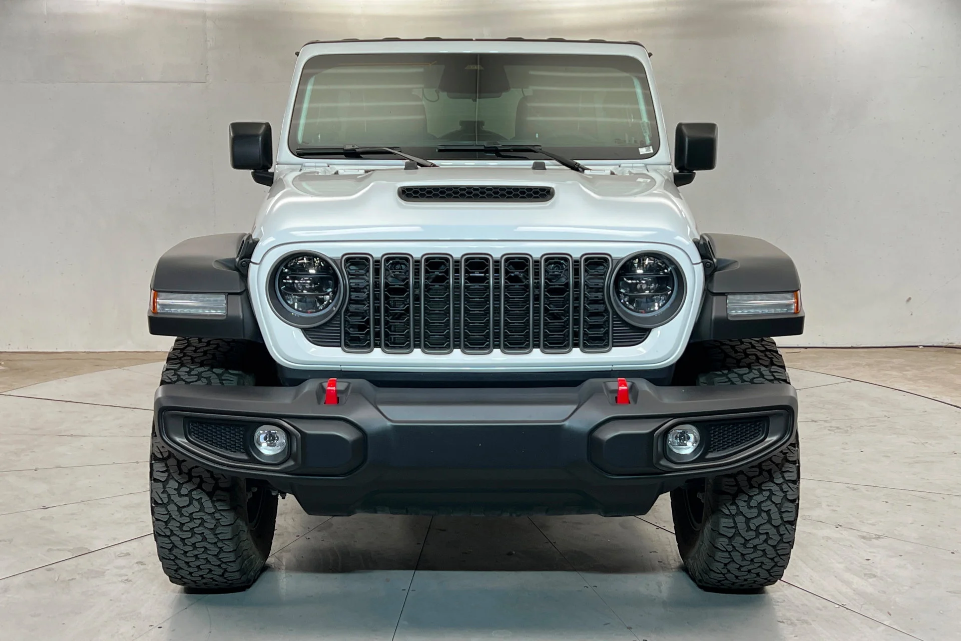 Used 2026 Bright White Clearcoat Jeep Rubicon image 8