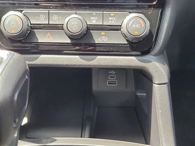 New 2026 Gray Ford XLT image 25
