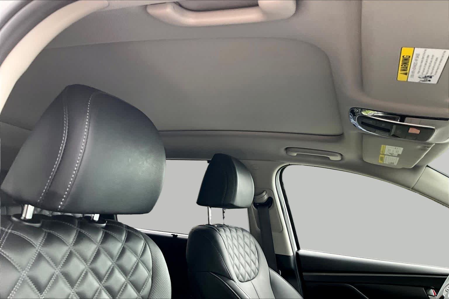 Used 2022 Quartz White Hyundai SEL Premium image 14
