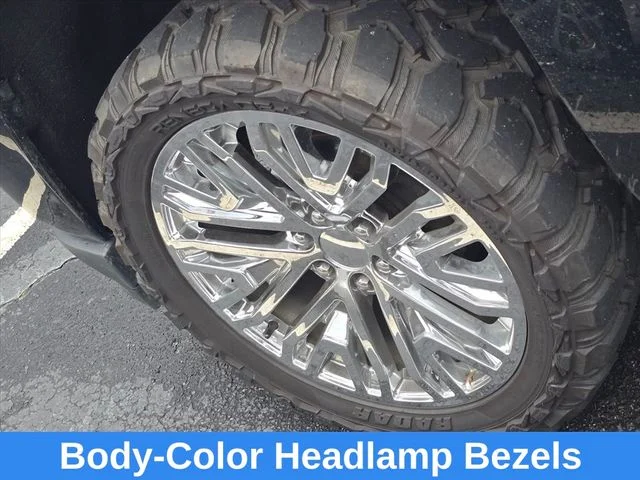Used 2018 Black Chevrolet Custom image 20