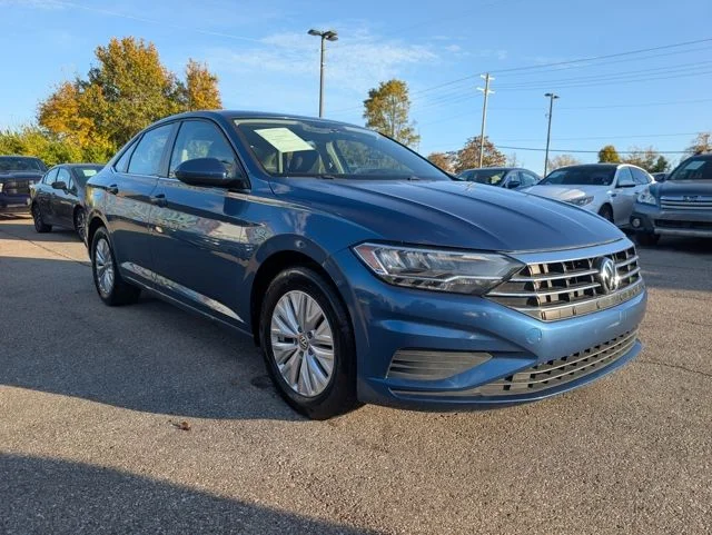 Used 2019 Blue Volkswagen 1.4T S image 1
