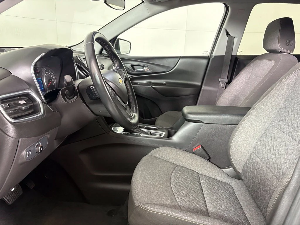 Used 2024 Sterling Gray Metallic Chevrolet LT image 25