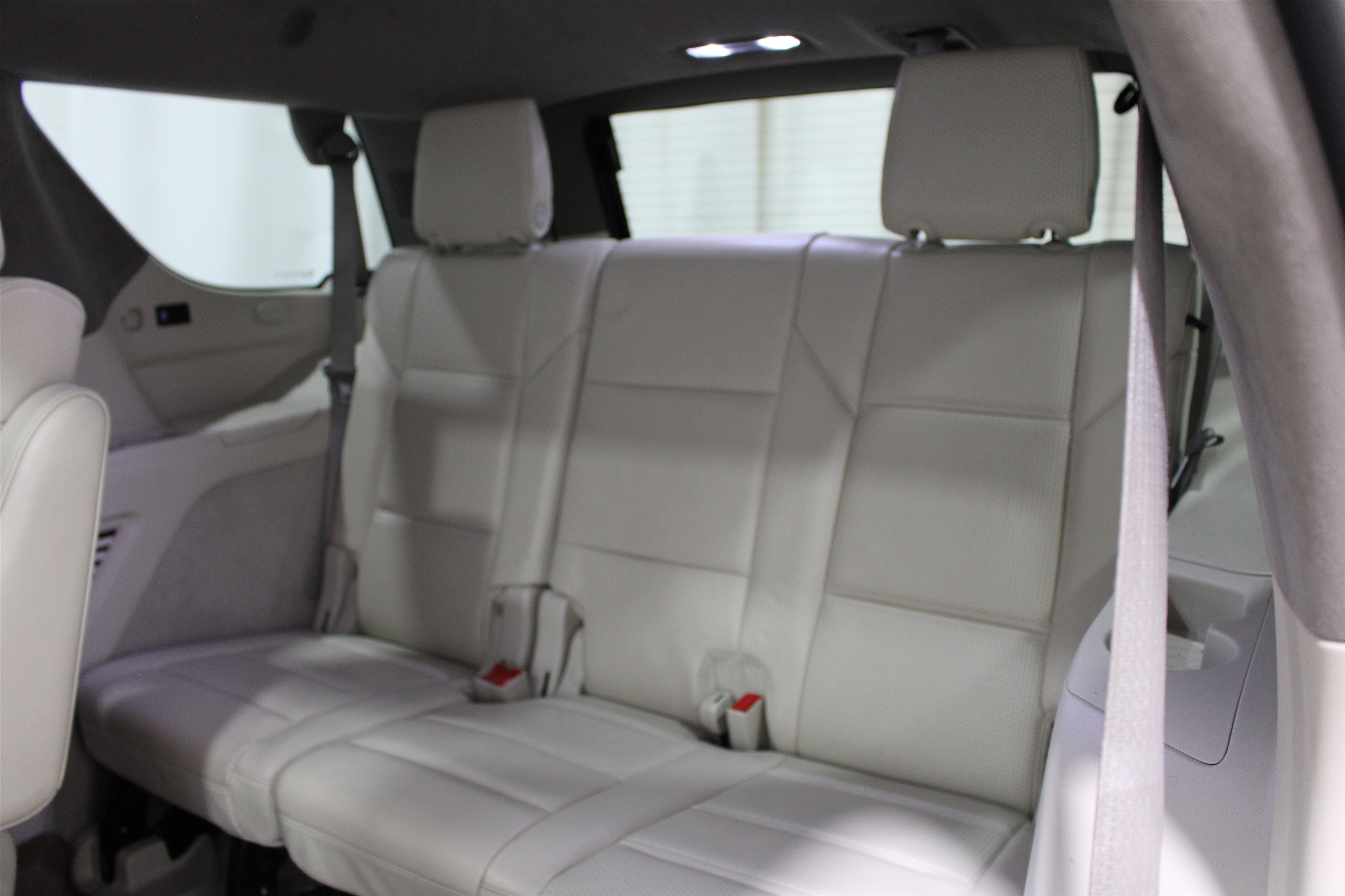 Used 2023 Crystal White Tricoat Cadillac 4WD Sport Platinum image 25
