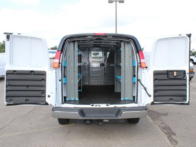 2026 Chevrolet Express Cargo Work Van - Photo 15
