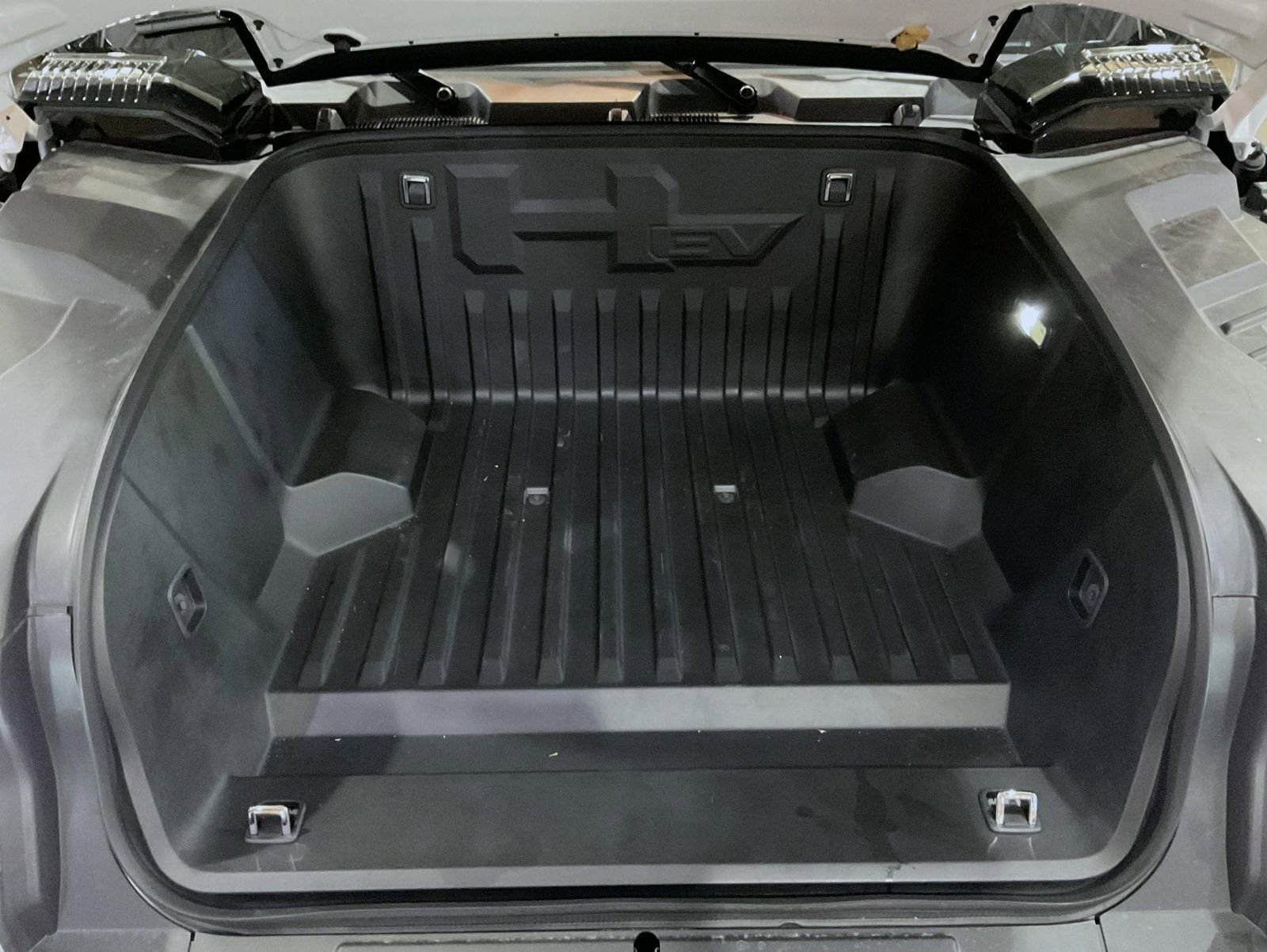 2026 GMC HUMMER EV 2X - Photo 24